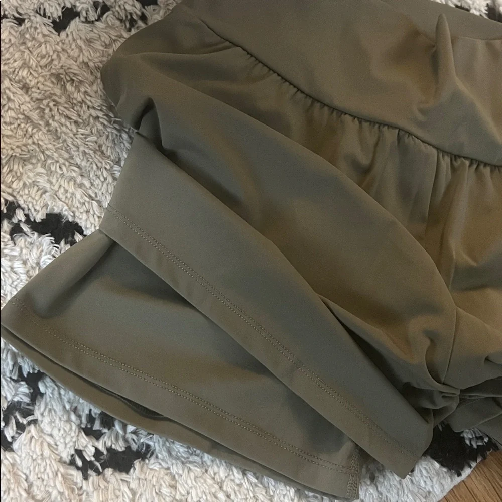 🪅Halara High Waist Dbl Layer Athletic Short SoftlyZero XL olive green 5” inseam - Picture 6 of 6